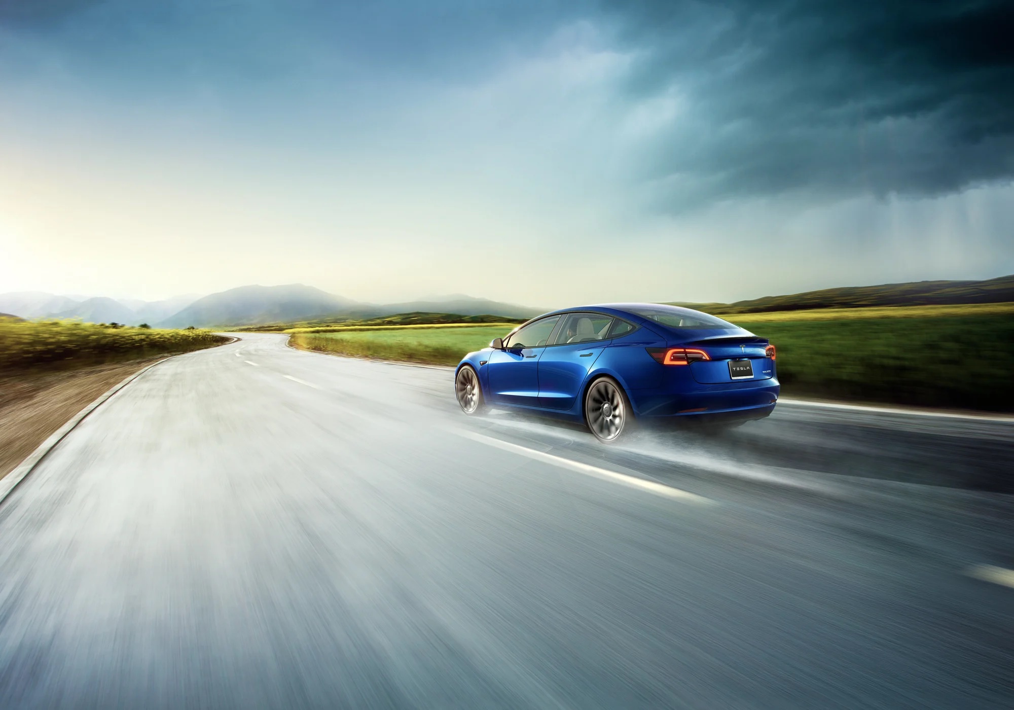 Cổ phiếu Tesla đã giảm 50% – bây giờ có thể là lúc để mua cổ phiếu