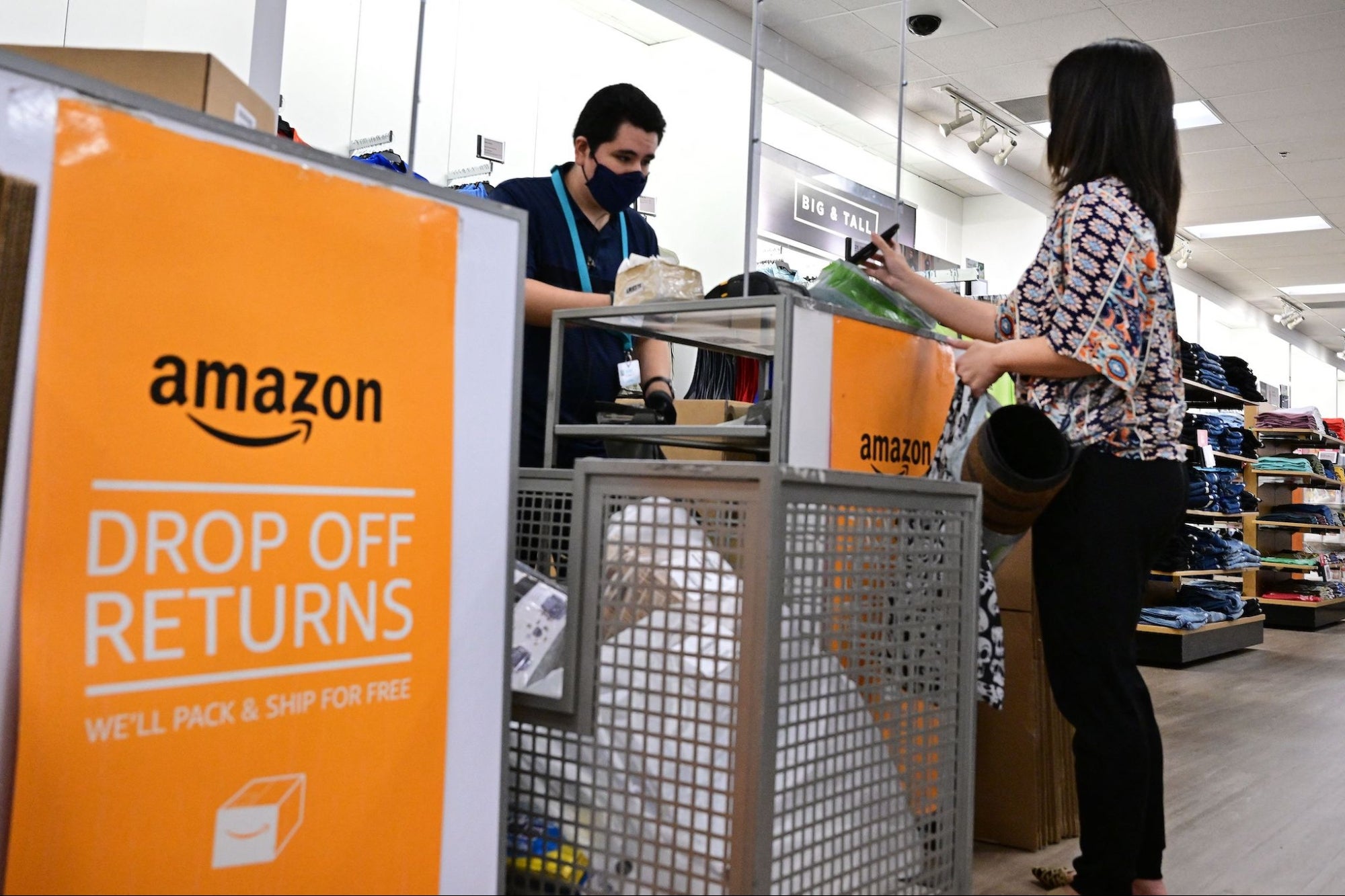 Cổ phiếu Amazon: giảm 47% trong năm nay, liệu đã đến lúc mua vào?