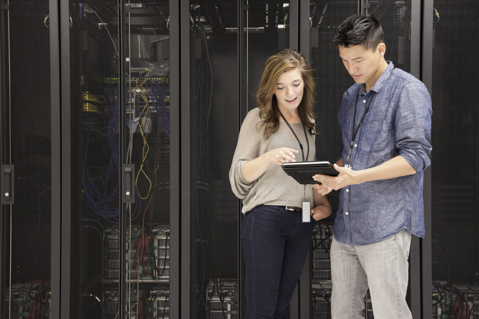 Mua ngay Amazon, Alphabet: 2 trong số những cổ phiếu được dự đoán mạnh nhất năm 2023