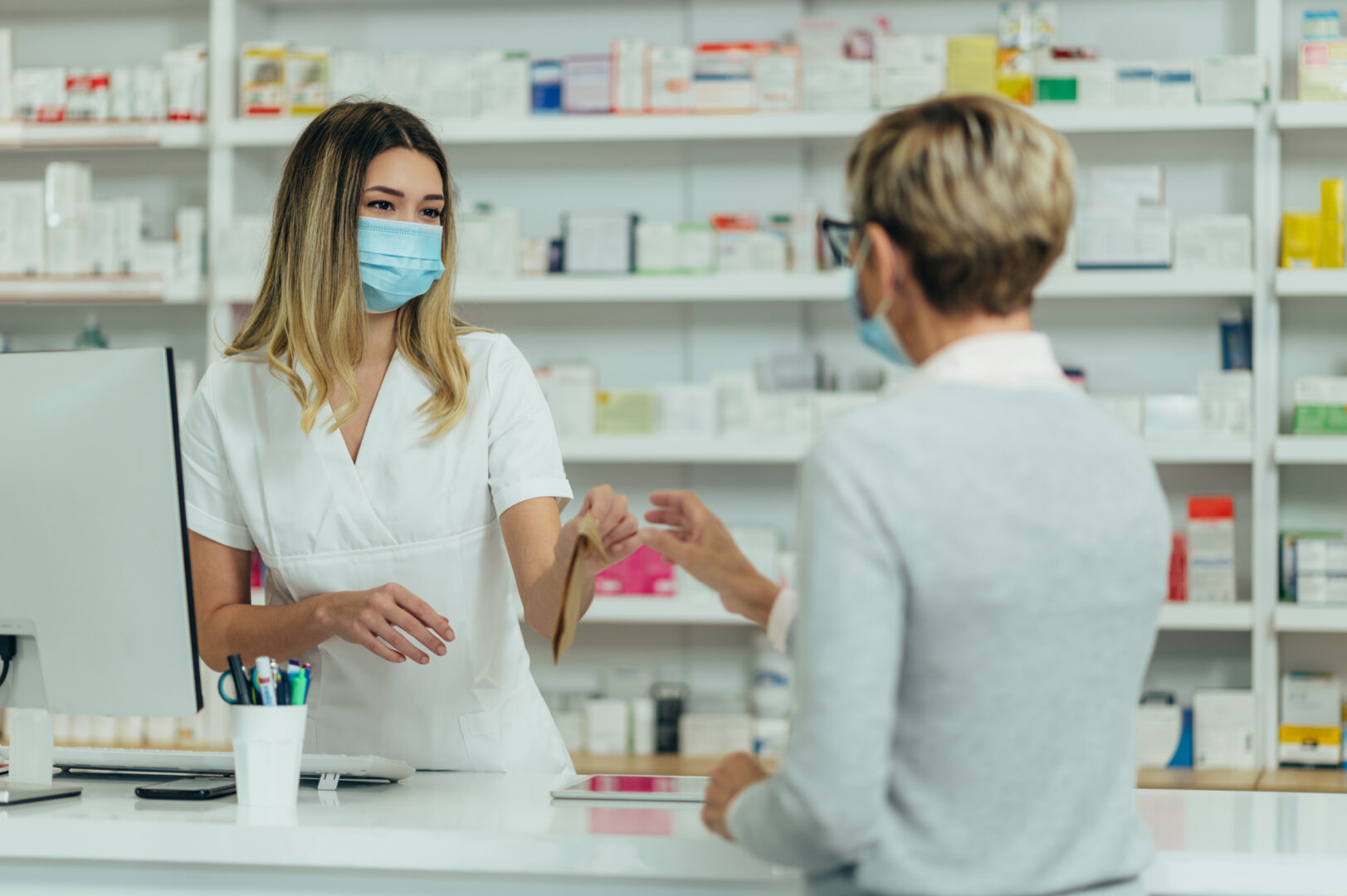 Pfizer, Medtronic: 2 cổ phiếu chăm sóc sức khỏe đáng mua hàng đầu vào lúc này