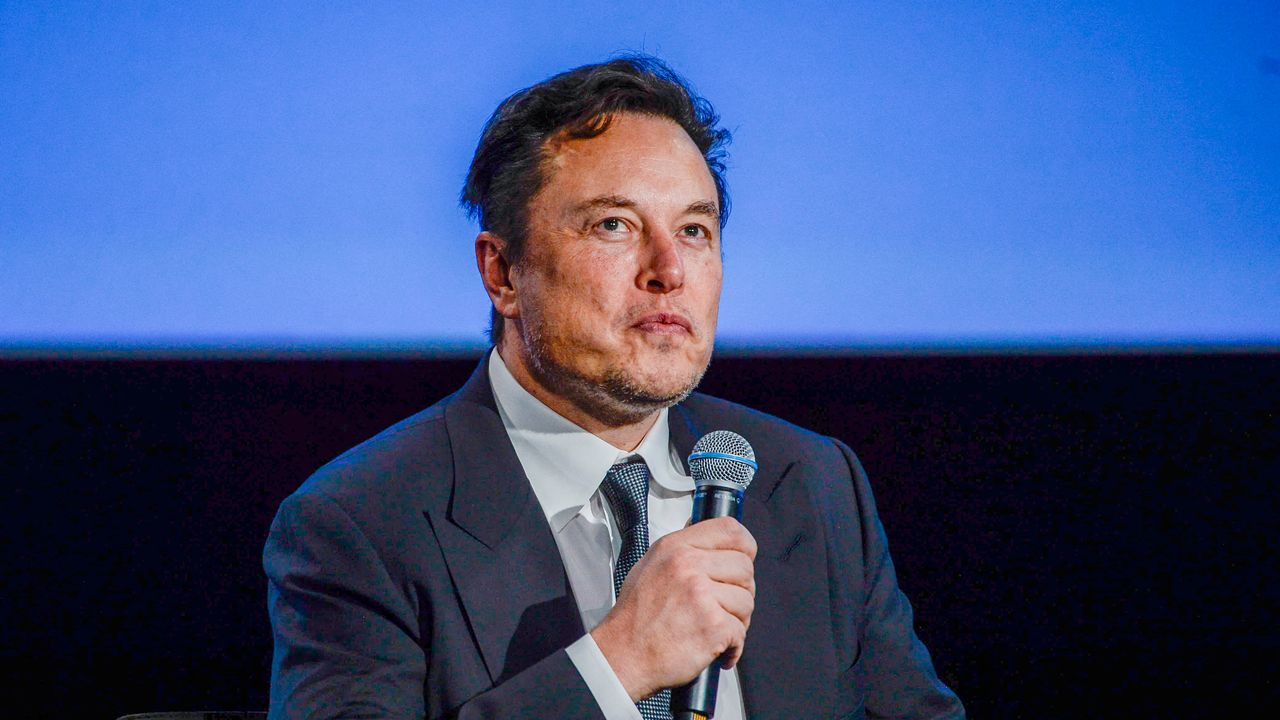 Nóng: Elon Musk bán thêm 3,95 tỷ USD cổ phiếu Tesla – thời điểm bán là không bình thường