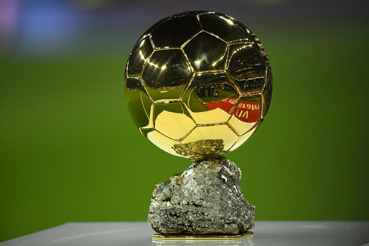 Quả bóng vàng World Cup 2022: Messi, Mbappe và Livakovic đua tài