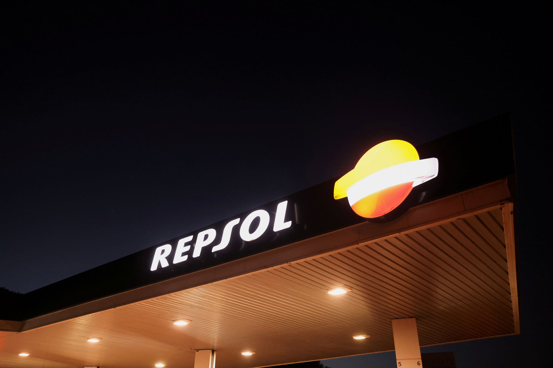 Repsol đẩy mạnh kinh doanh năng lượng tái tạo thông qua thương vụ thâu tóm Asterion