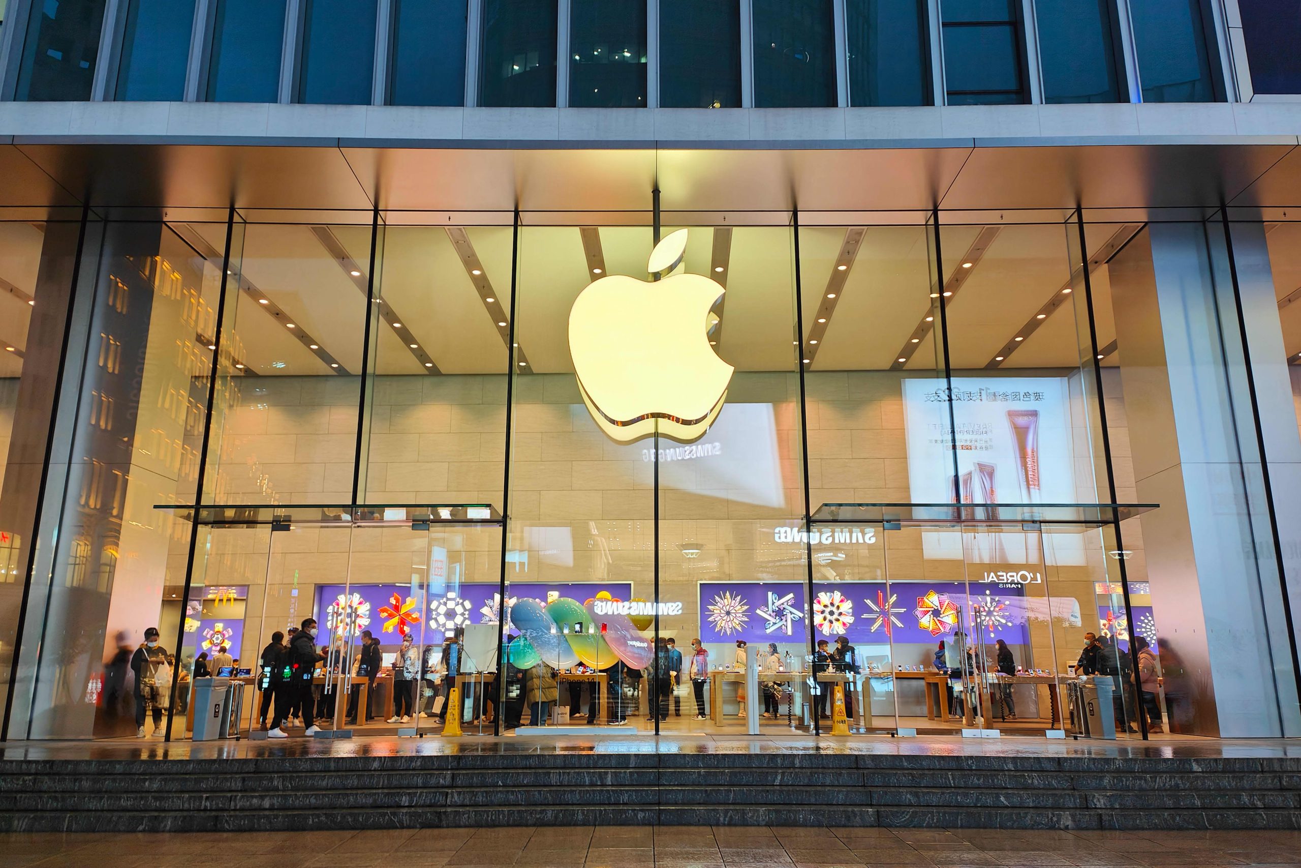 Cổ phiếu Apple: một nhà phân tích vẫn rất lạc quan bất chấp rủi ro từ tin tức tiêu cực