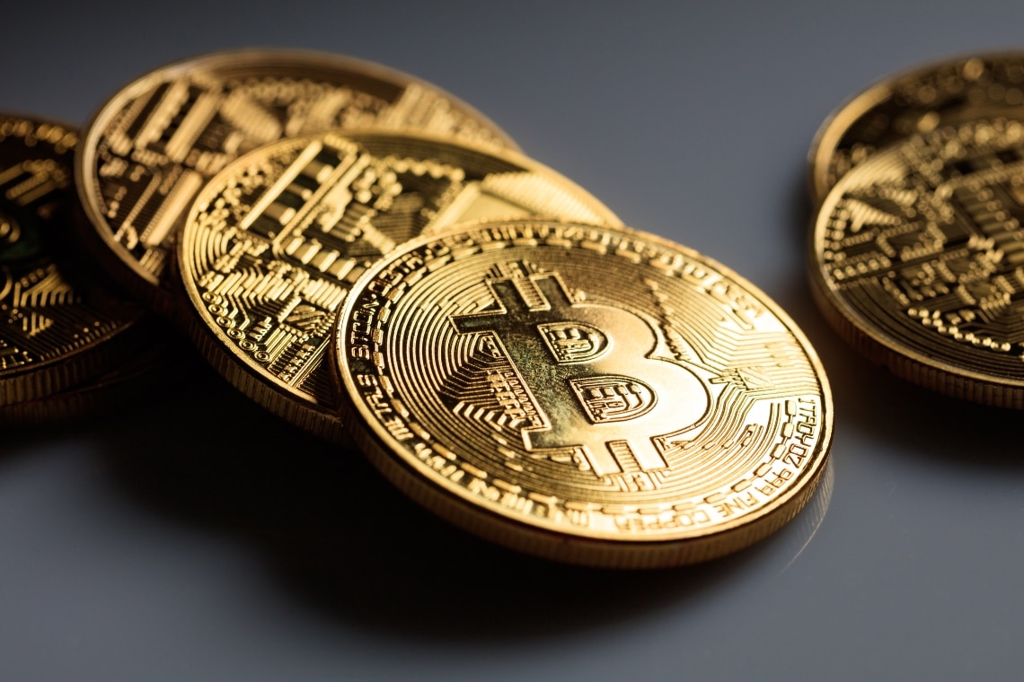 Thị trường giảm nhẹ, Bitcoin tiếp tục giao dịch dưới ngưỡng 17.000 USD
