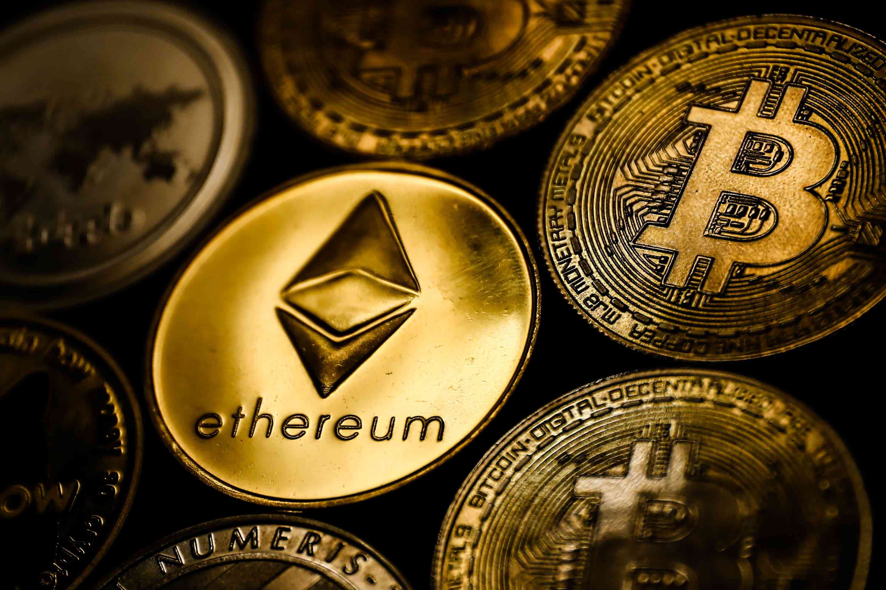 Bitcoin và Ether trì trệ sau phát ngôn thận trọng của Chủ tịch FED