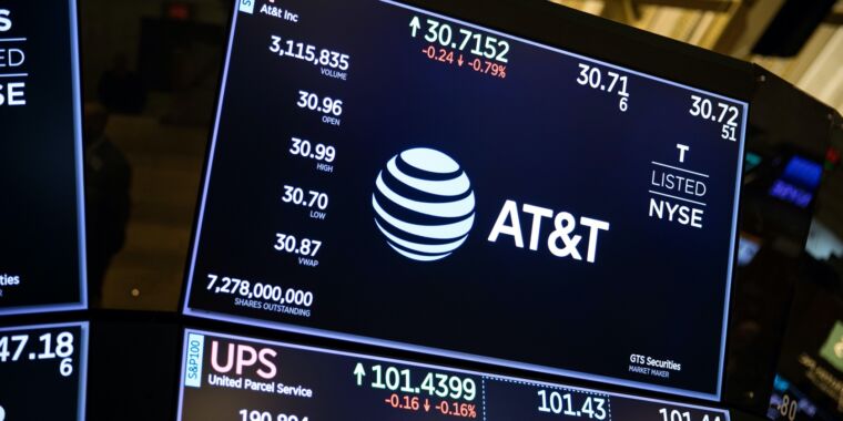 Cổ phiếu AT&T: Các cổ đông nội bộ đang đổ xô mua vào do tỷ suất cổ tức cao