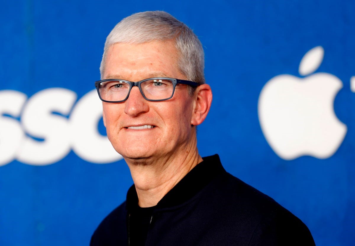 Thu nhập của CEO Apple không còn hấp dẫn