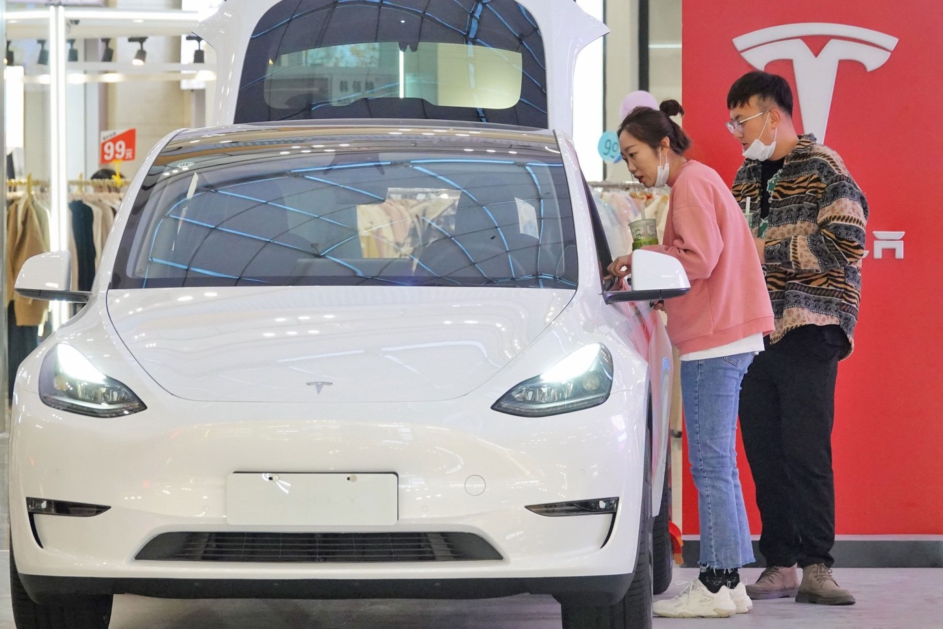 Tesla tiếp tục tung ra mức giảm giá trong năm mới 2023