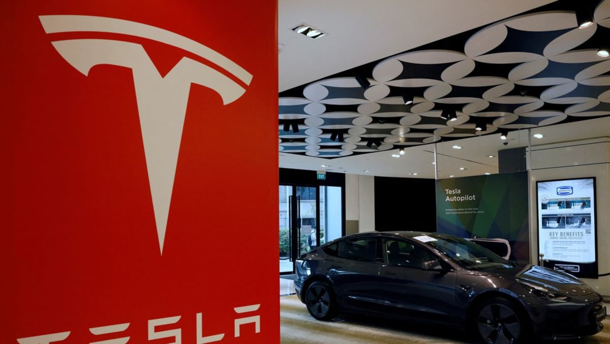 Ba lý do khiến cổ phiếu Tesla liên tục sụt giảm