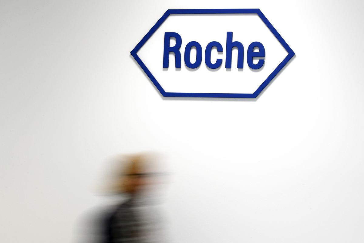 Mã Roche tăng vọt khi một thành viên trong gia tộc nắm giữ công ty bán số cổ phiếu trị giá 900 triệu đô