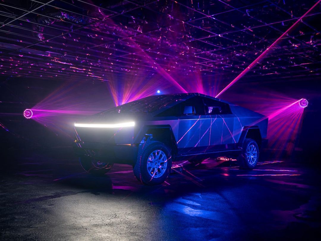 Cổ phiếu Tesla: lý do vượt trội qua 4 biểu đồ