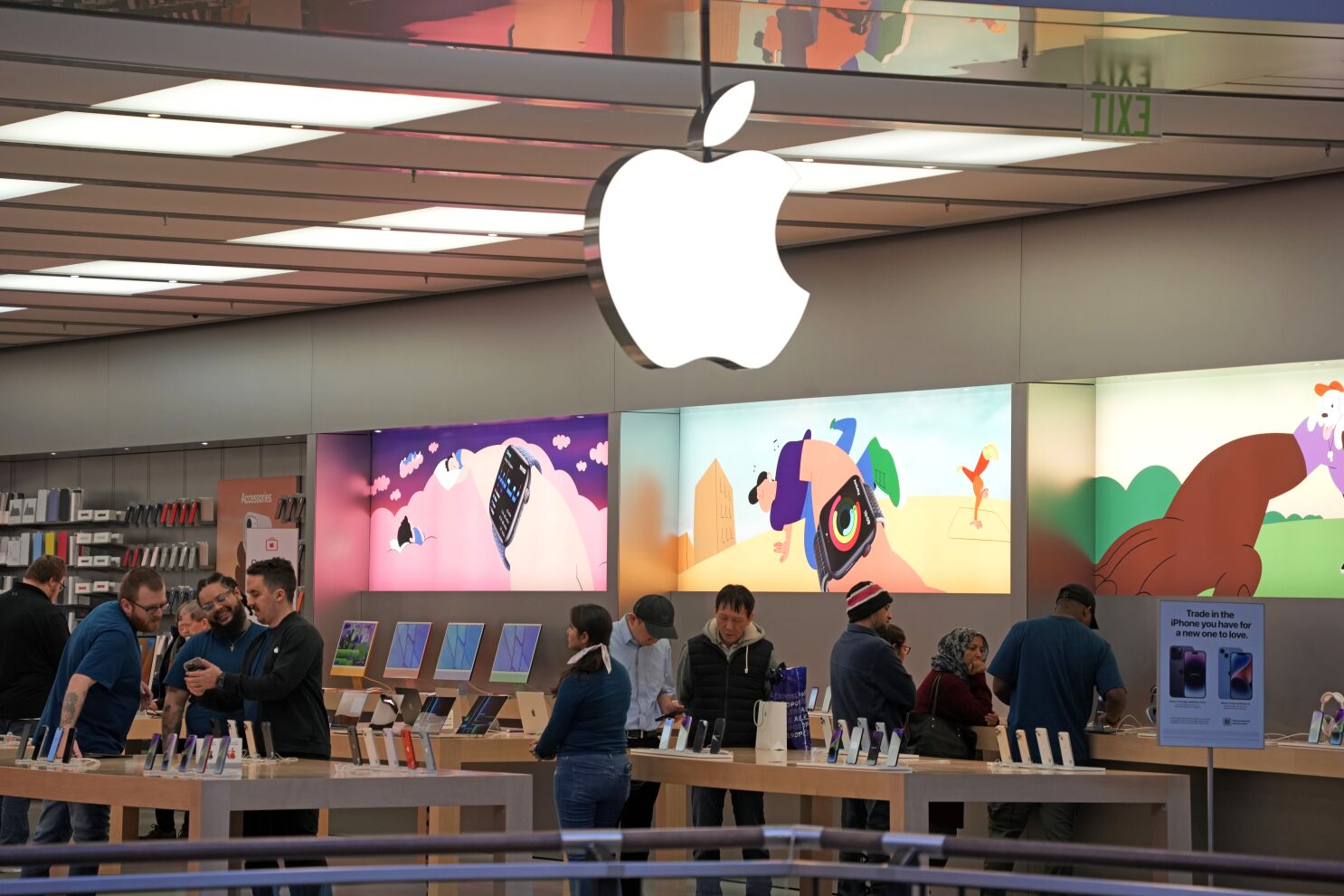 Apple nằm ngoài làn sóng sa thải nhân sự hàng loạt