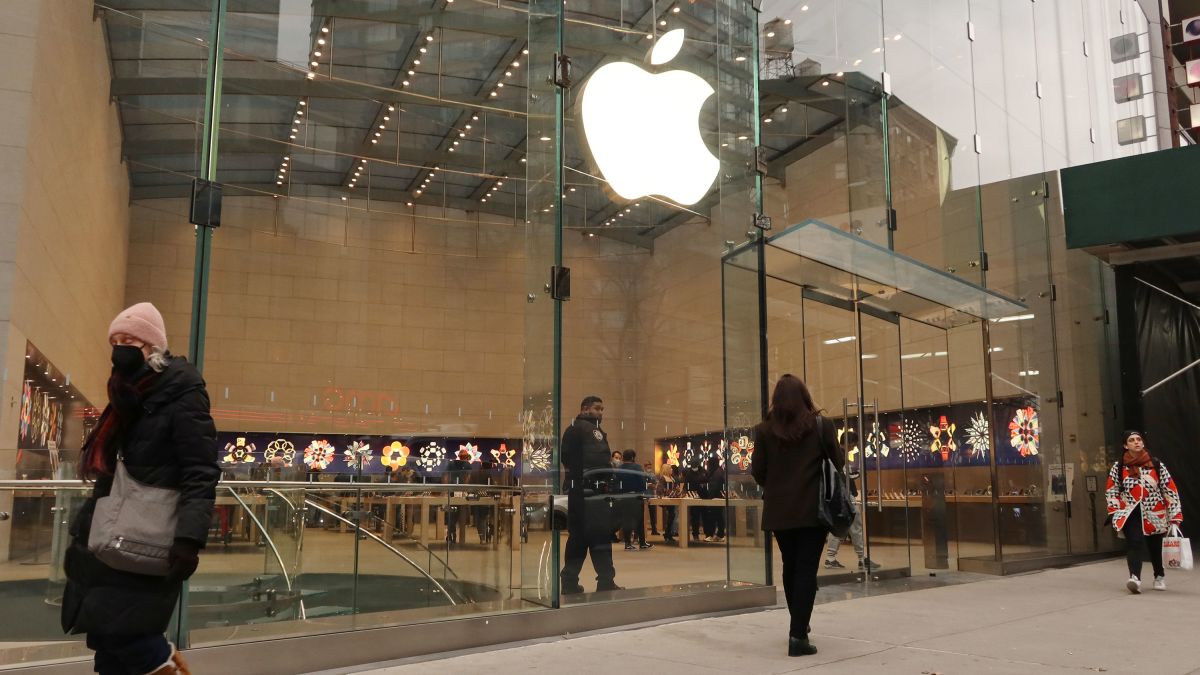 Apple tăng cường chiến lược cạnh tranh với đối thủ