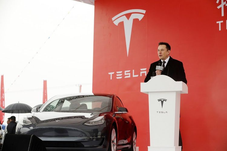 Bốc hơi hơn 70% giá trị vốn hóa, vì đâu Tesla vẫn được nhà đầu tư ồ ạt mua vào?