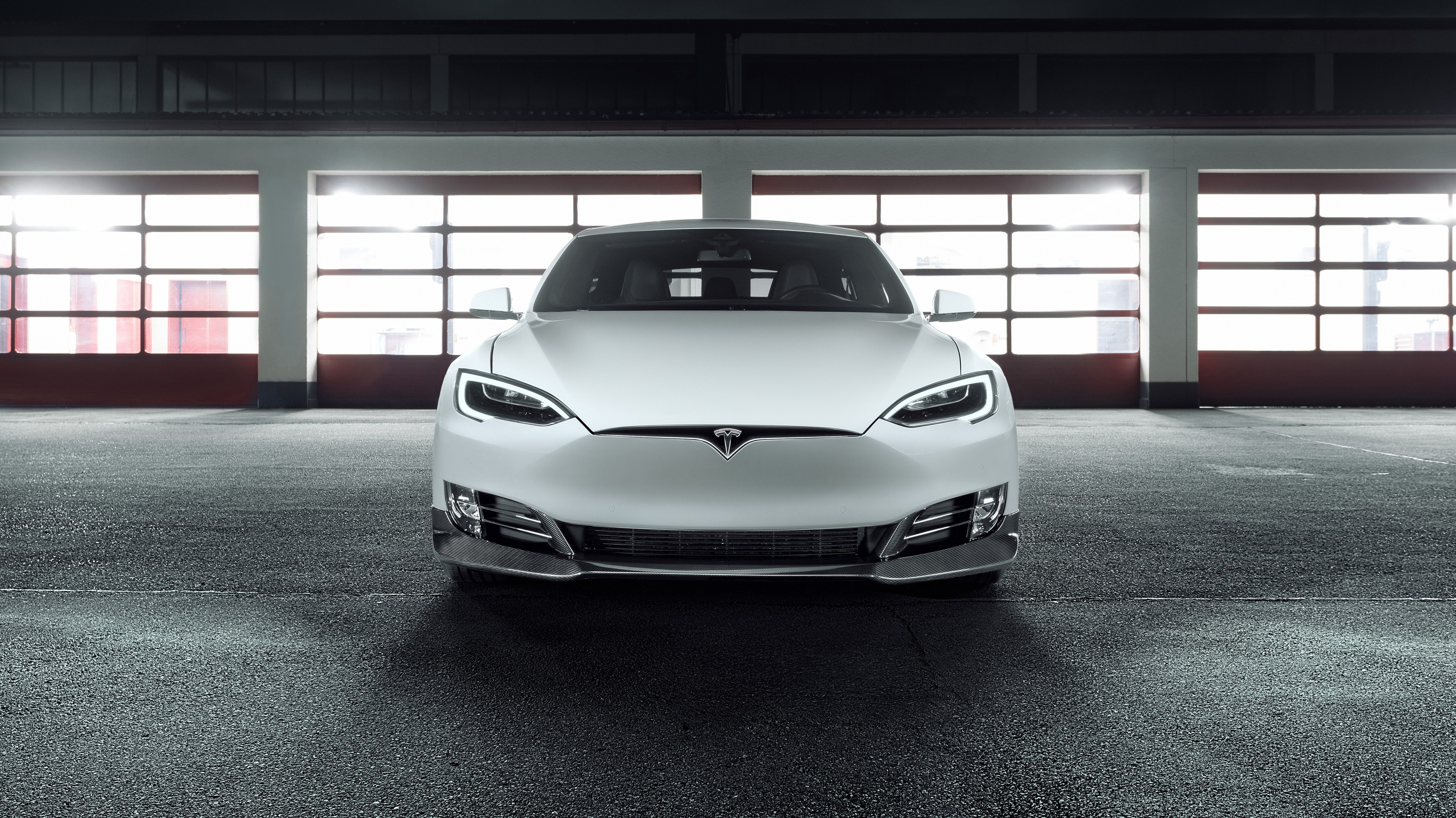 Cổ phiếu Tesla có thể gặp nhiều thách thức trong ngắn hạn – có còn là một lựa chọn mua không?