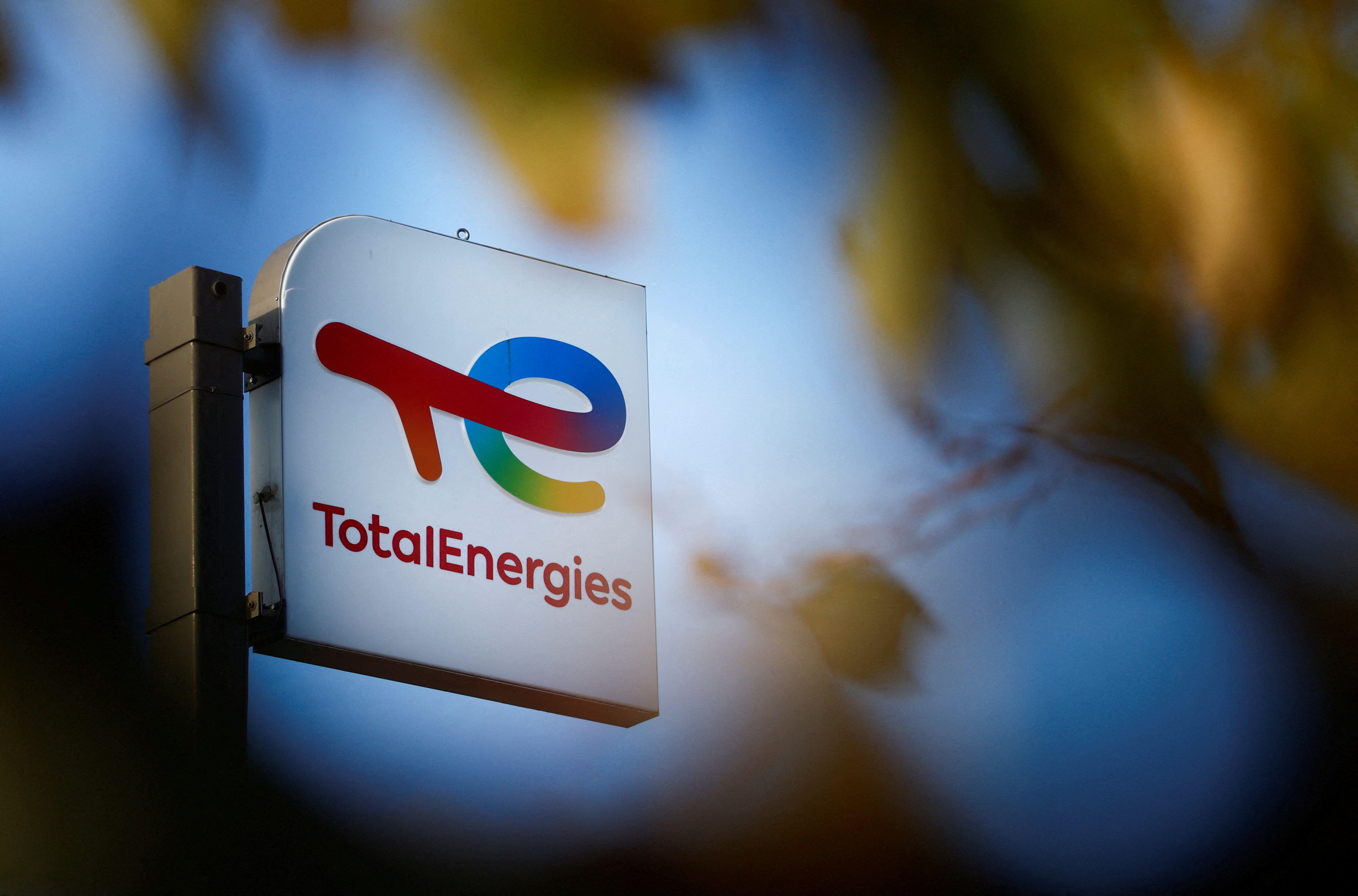 Giới chuyên gia khuyến nghị “Mua vừa phải” TotalEnergies SE