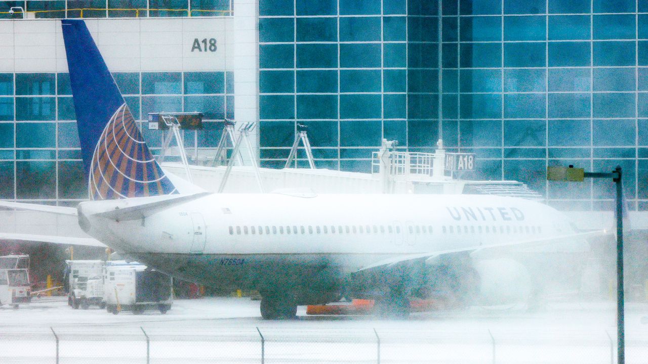 Cổ phiếu của United Airlines giảm 7% sau dự báo thua lỗ của công ty