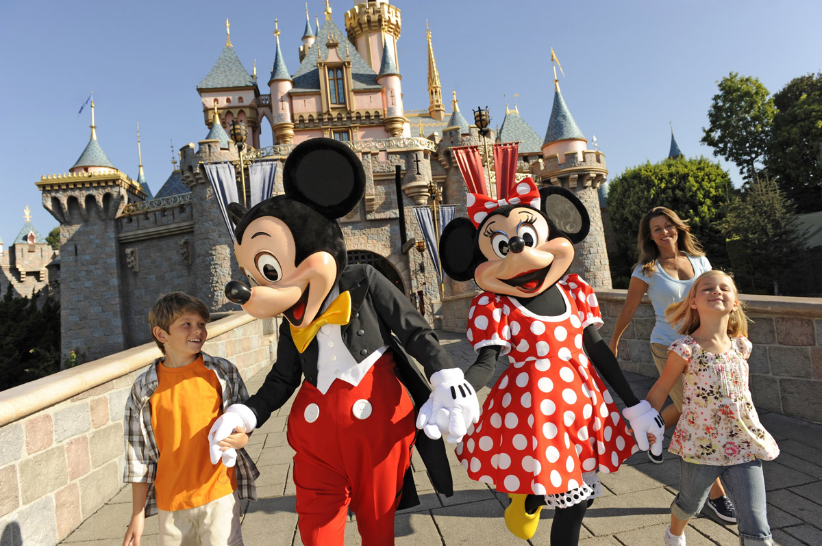 Một thị trường bò sắp đến: 2 lý do nên mua cổ phiếu Disney trước khi quá muộn