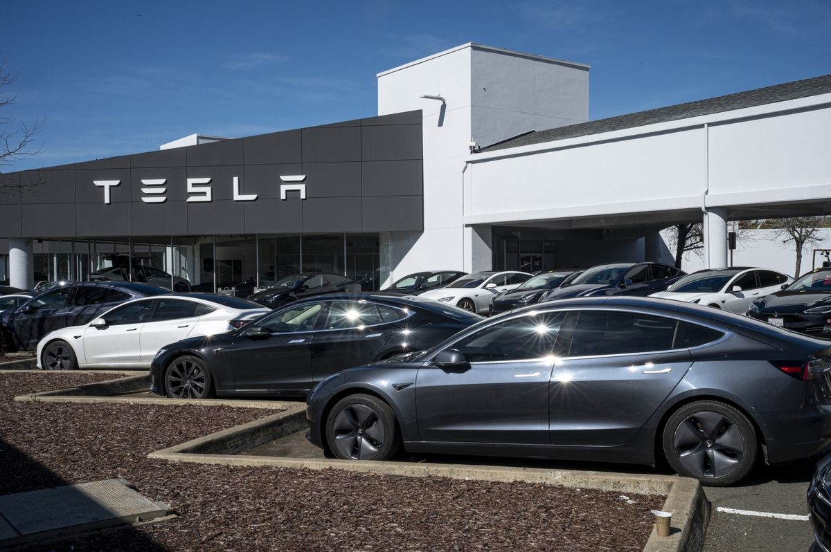 Cổ phiếu Tesla có đáng mua không?