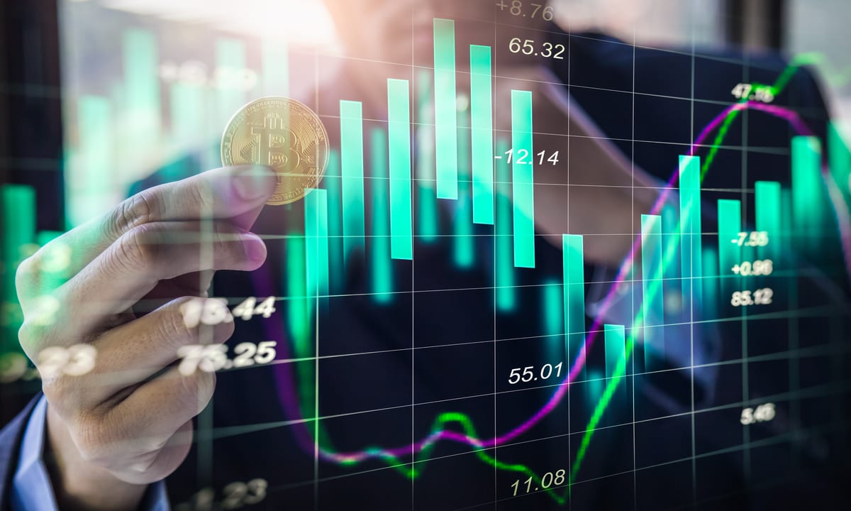 Bitcoin duy trì dưới ngưỡng 28.000 USD, DOGE bất ngờ tăng mạnh