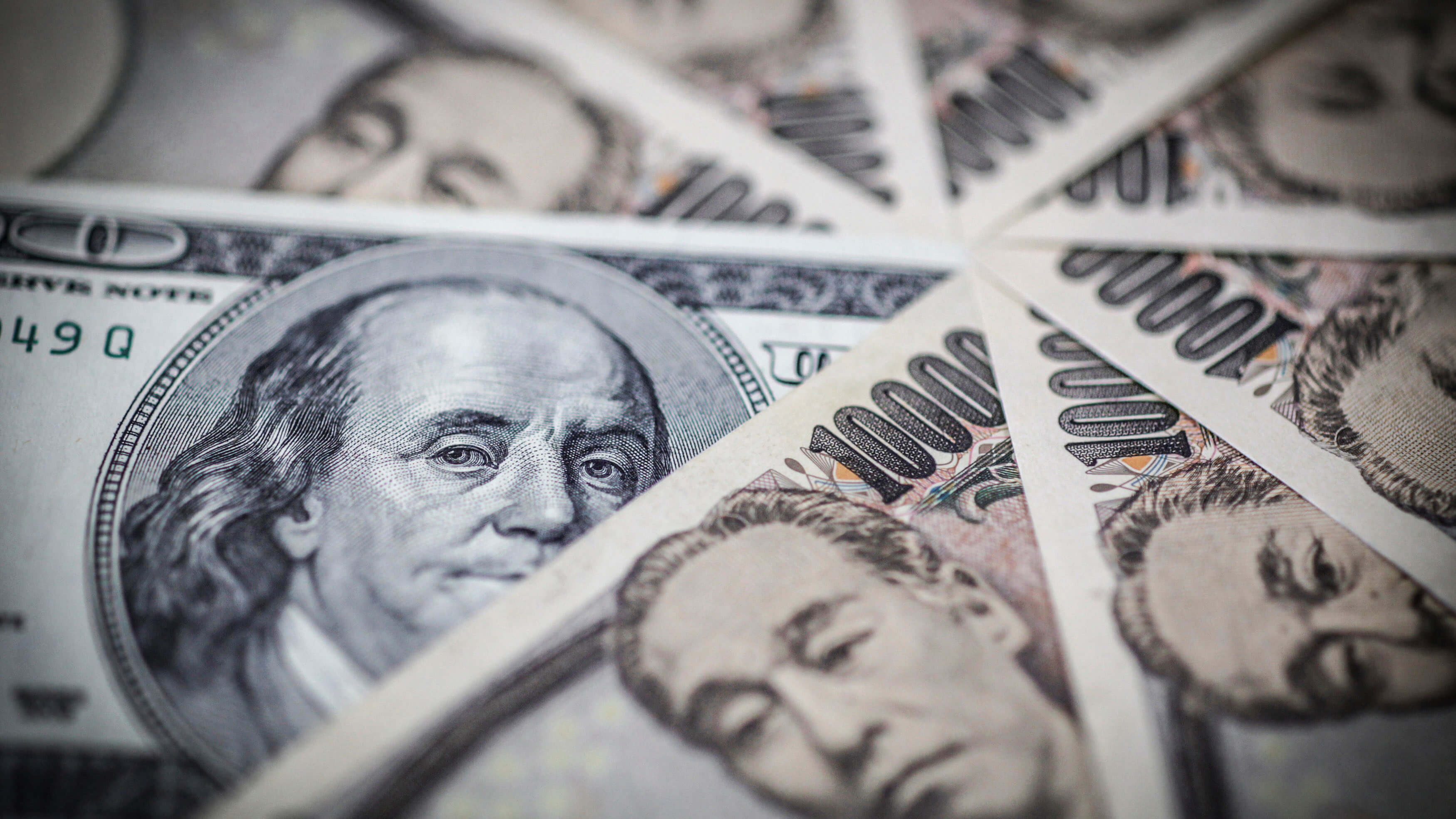 Bản tin Forex ngày (28/04): USD/JPY bật tăng sau quyết định của BOJ