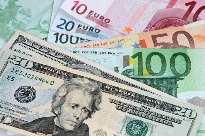 EUR/USD hướng tới mức 1,1050 trong khi chờ đợi dữ liệu lạm phát Mỹ