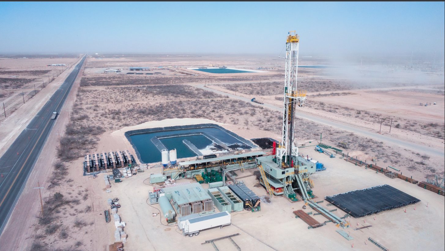 Cổ phiếu năng lượng Warren Buffett nào tốt hơn: Chevron hay Oxy?