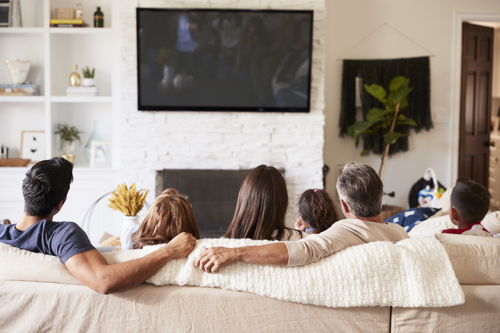 Cổ phiếu Netflix: Vì sao nên mua, vì sao nên bán?
