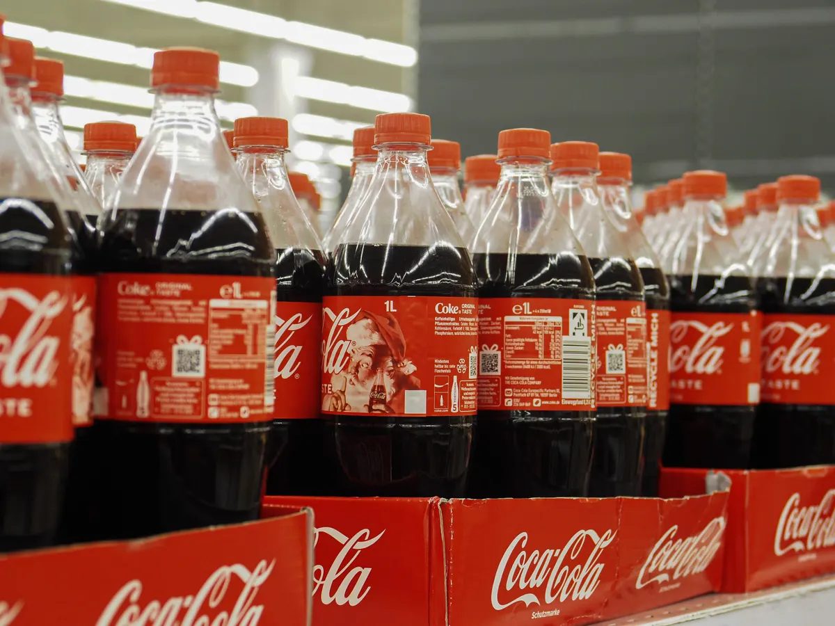 “Đại gia” nước giải khát Coca Cola chia cổ tức đợt 2 năm 2023