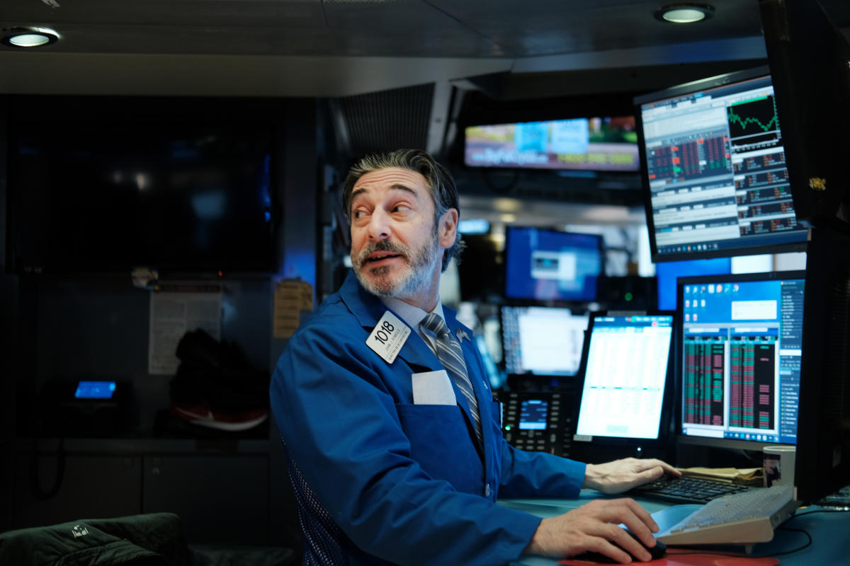 American Express, Nike góp phần giúp quỹ ETF Dow đạt hiệu suất kỷ lục trong năm 2023