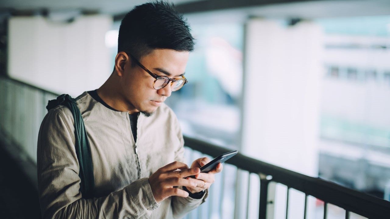 Cổ phiếu Apple: 3 lý do để mua và 1 lý do để bán