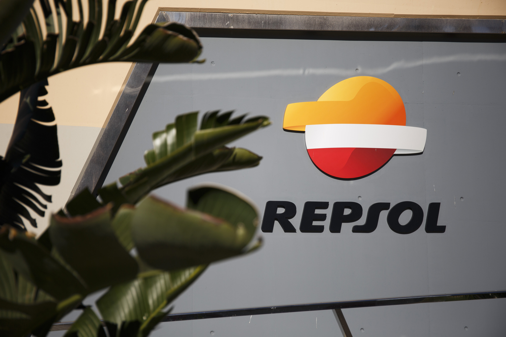 Repsol chốt chương trình mua lại 35 triệu cổ phiếu và hoàn trả 3,77% vốn