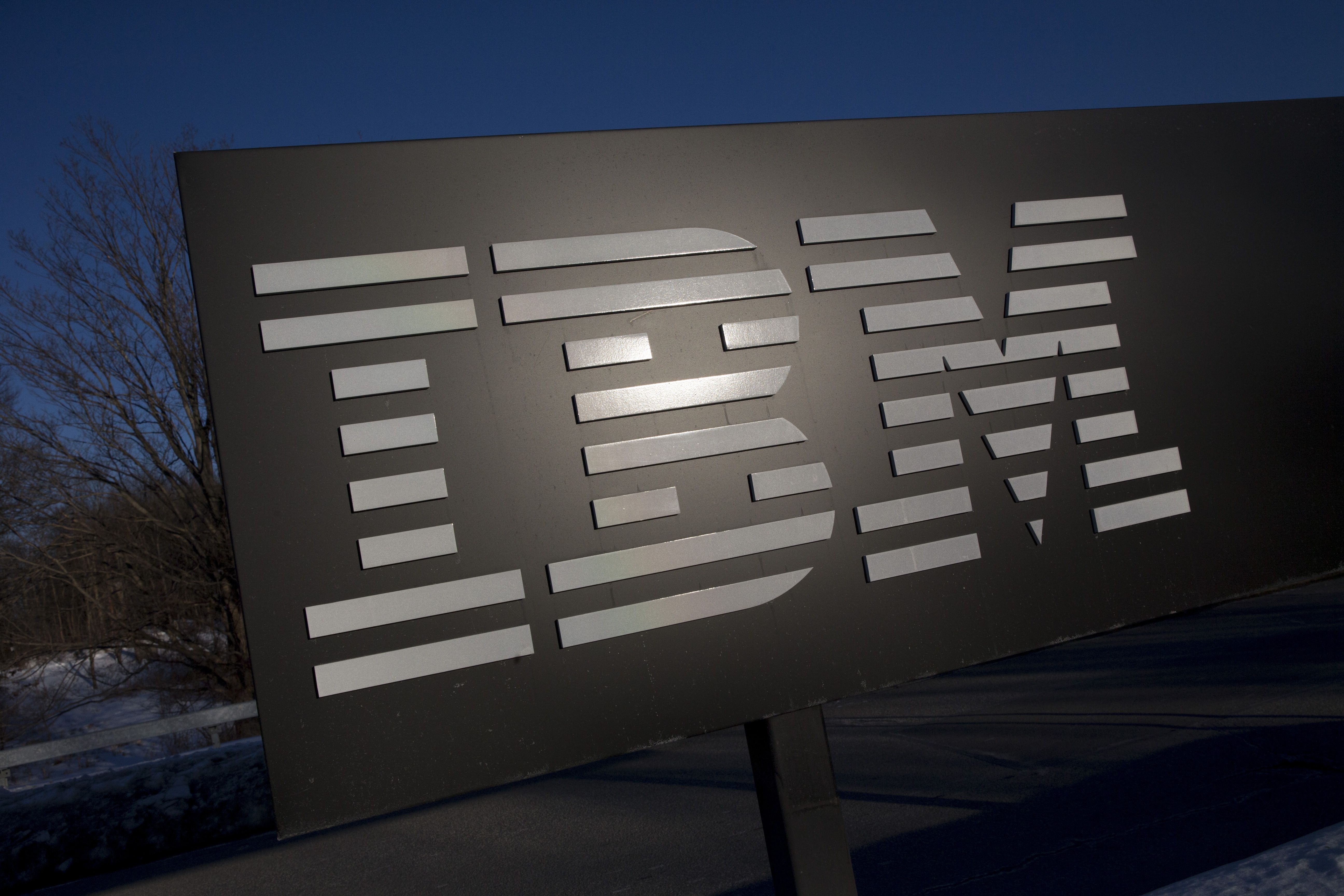 IBM: lựa chọn đầu tư “luôn đúng” trong ngành công nghệ?
