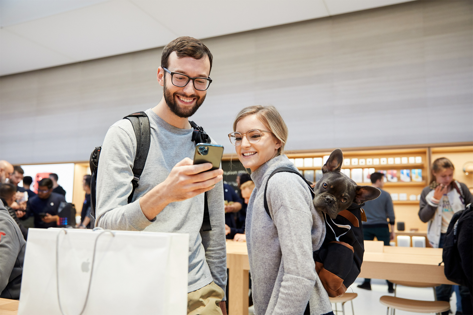 Cổ phiếu Apple: tiềm năng tăng trưởng trong mắt Phố Wall
