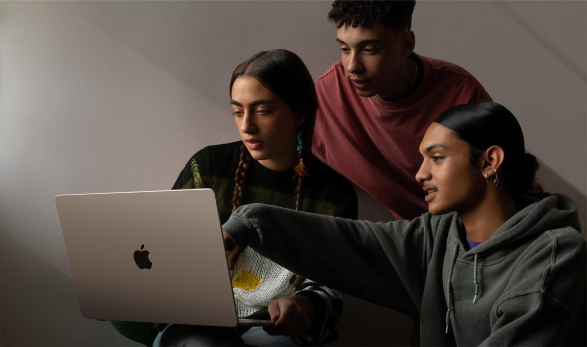 Cổ phiếu Apple có đáng mua không?