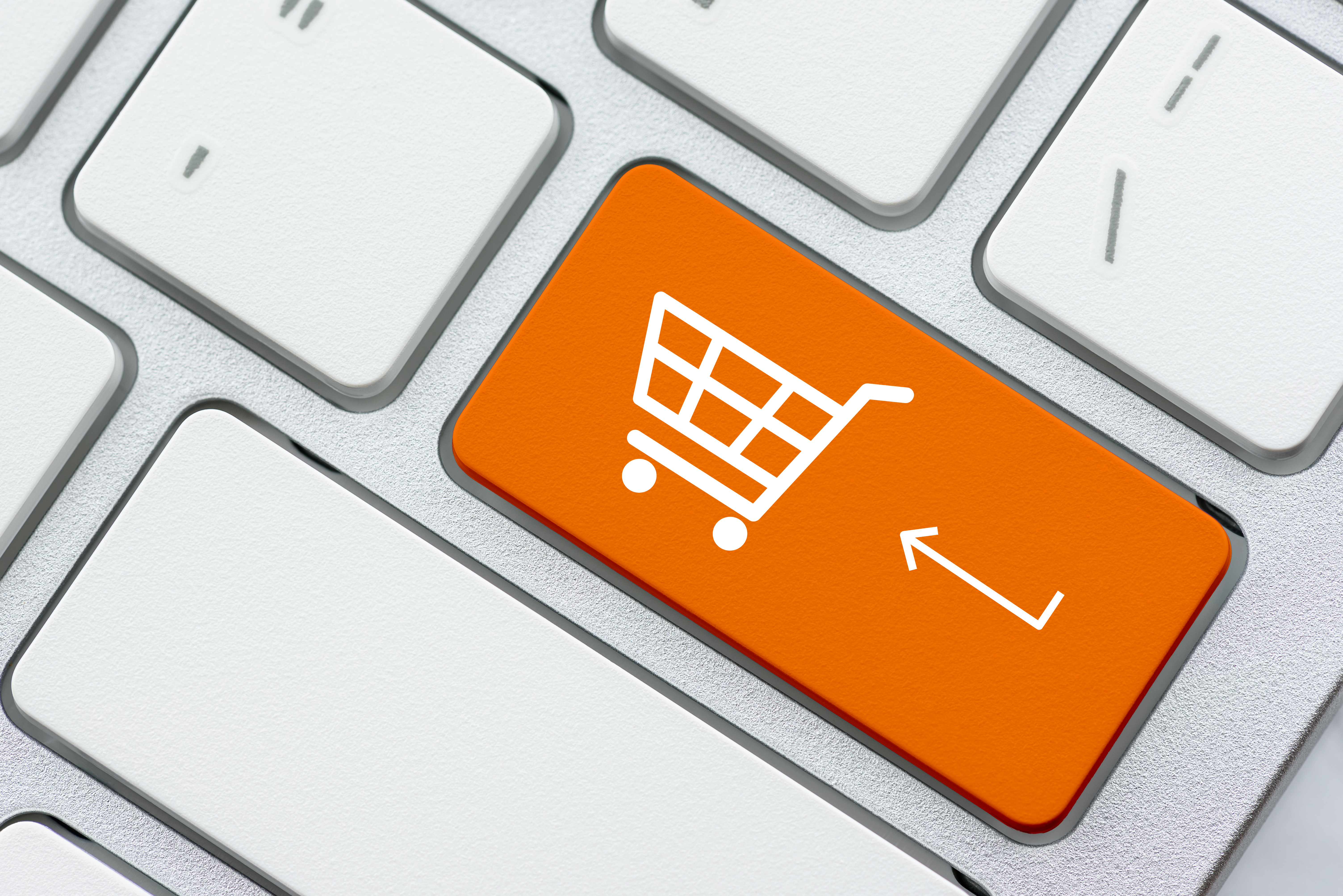 Amazon, Pinterest: 2 cổ phiếu thương mại điện tử đáng chú ý trong tháng 7