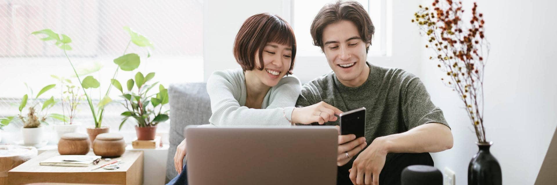 Hai cổ phiếu hàng đầu của Buffett bạn nên mua và nắm giữ lâu dài: Amazon và T-Mobile