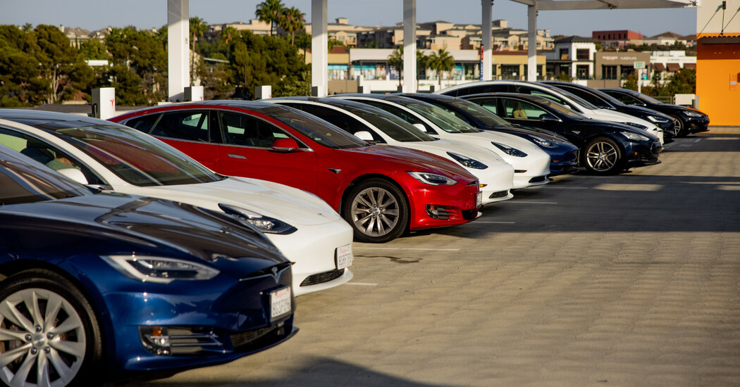 Có phải đã quá muộn để mua cổ phiếu Tesla?
