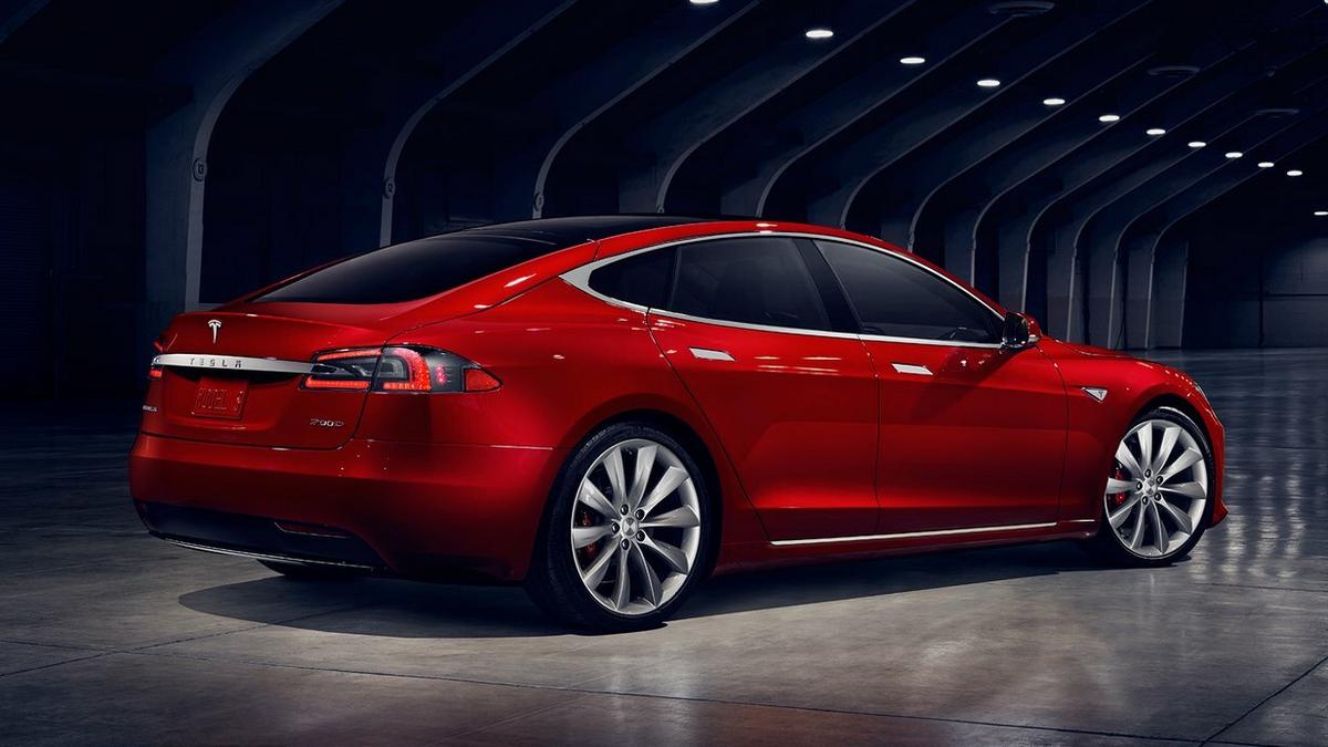 Cổ phiếu Tesla: nên mua, bán hay giữ?