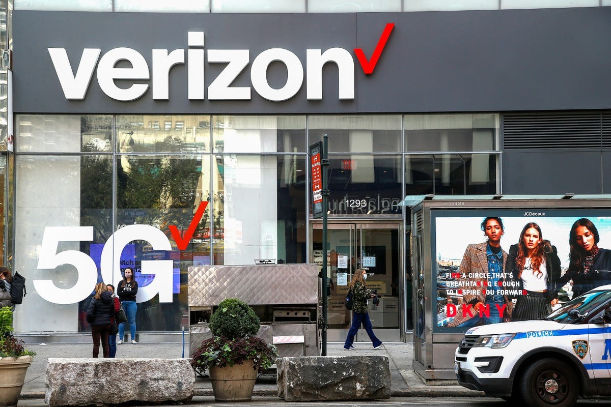 Tập đoàn Verizon Communications Inc chia cổ tức quý III năm 2023