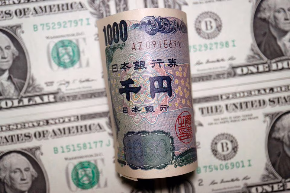 USD/JPY neo gần mức cao nhất 146,50