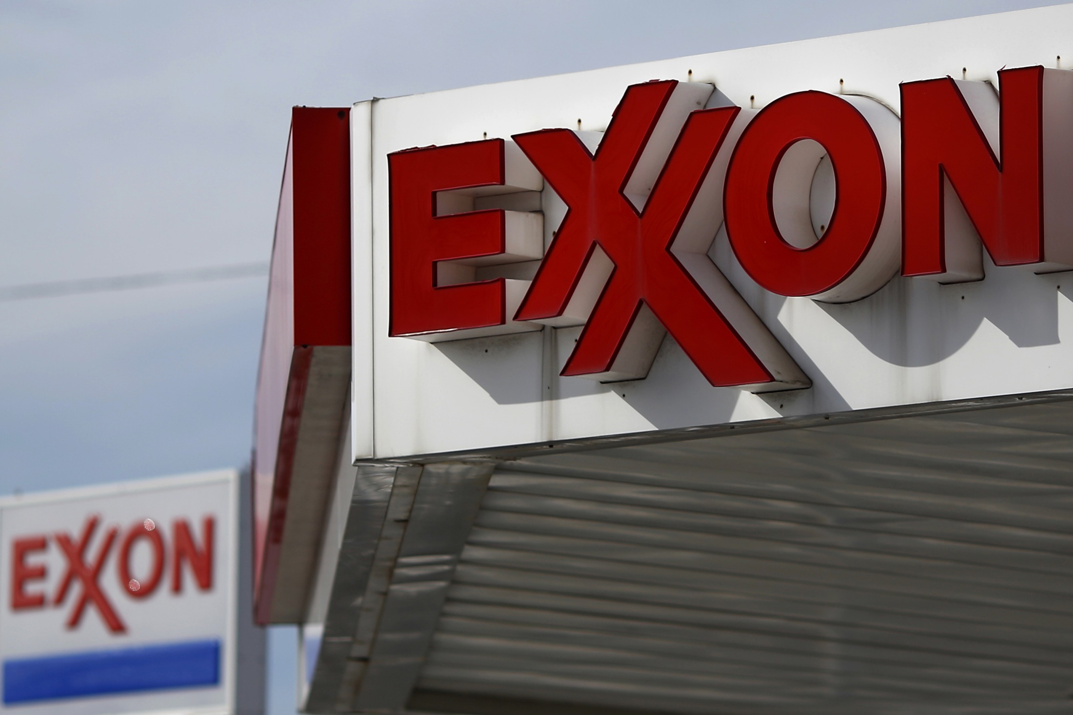Exxon Mobil: Thu nhập giảm nhưng tỷ lệ lợi nhuận/vốn sau điều chỉnh từ giá dầu đạt cao nhất 15 năm