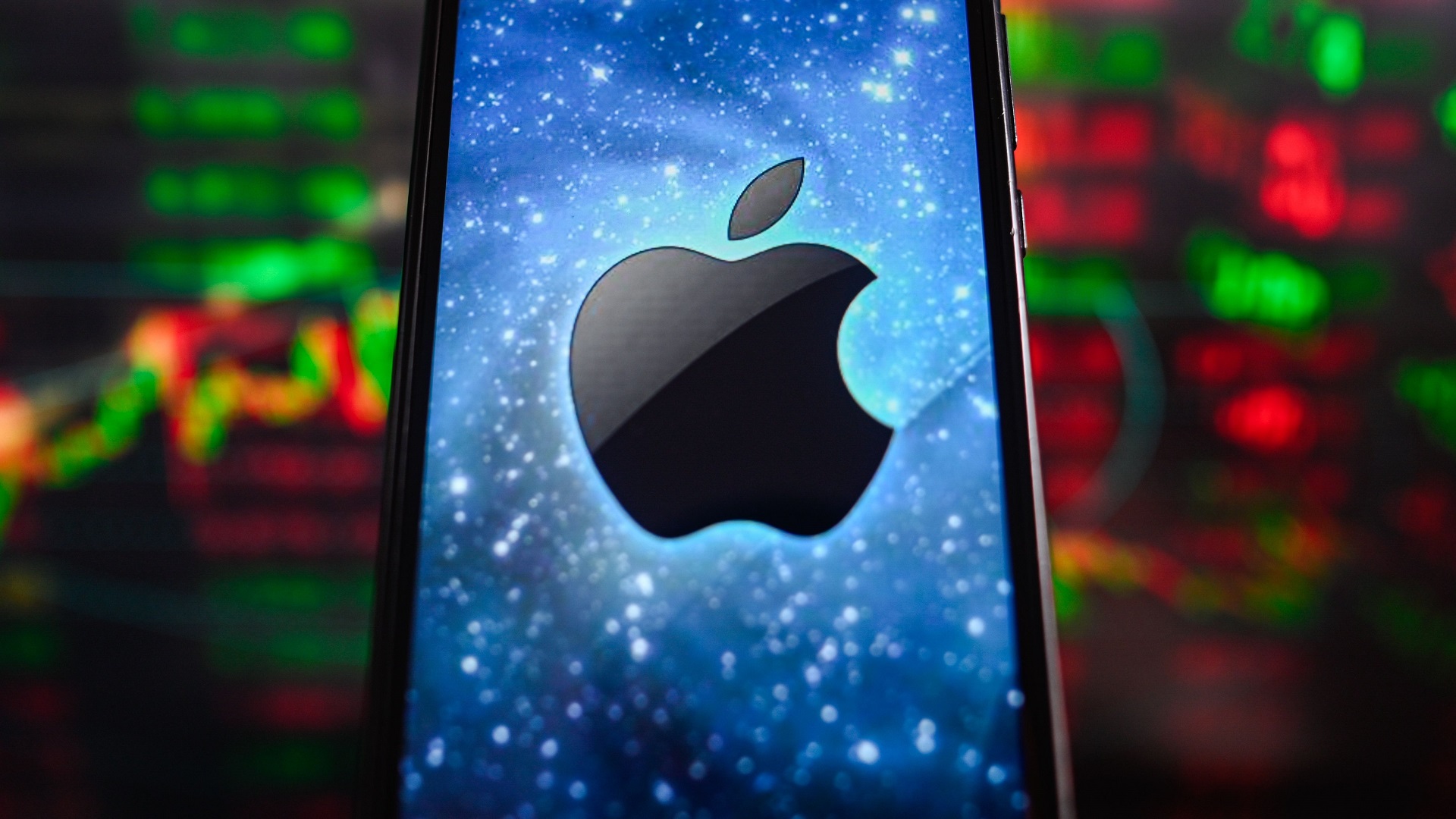 Có nên mua cổ phiếu Apple?