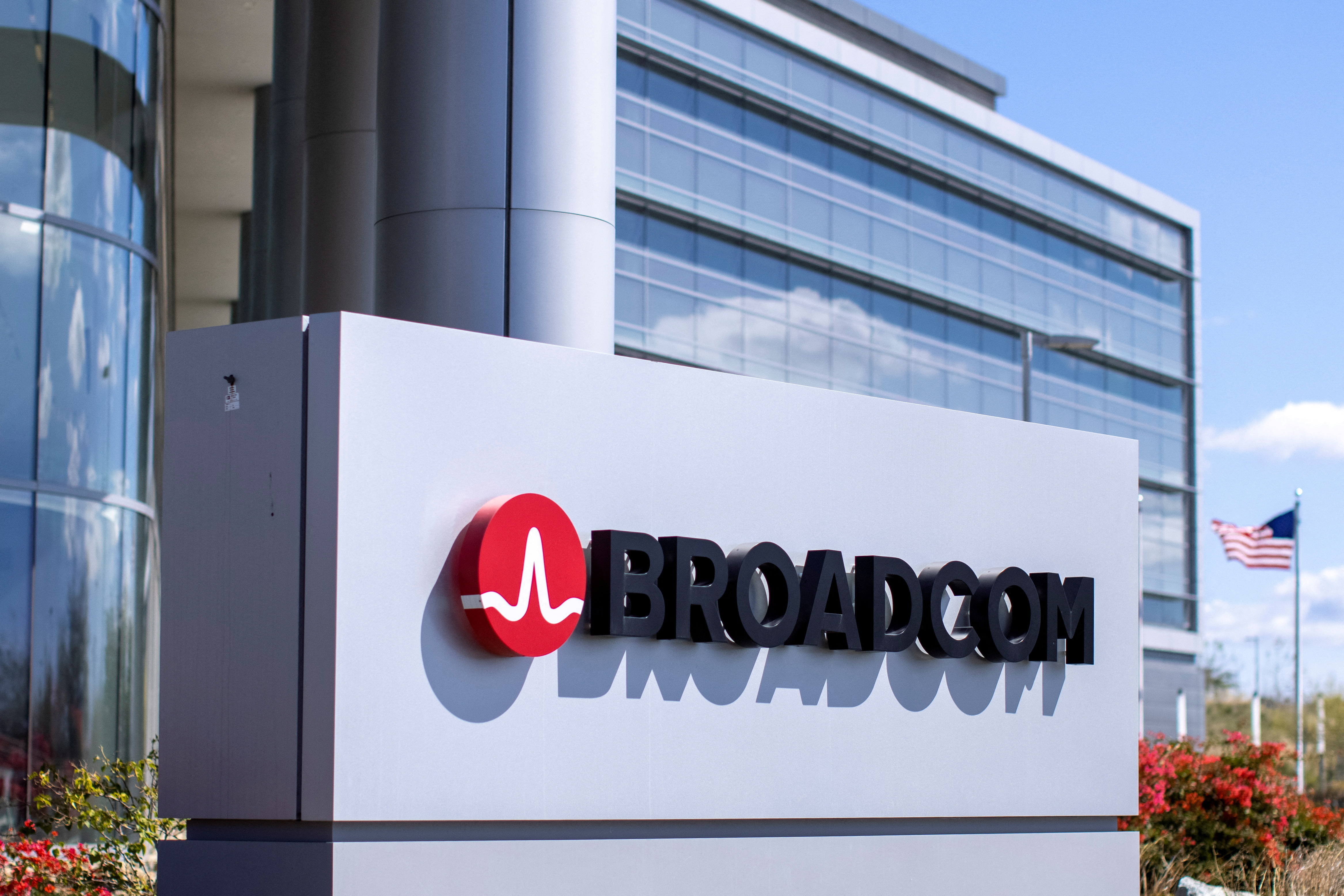 Broadcom: đà phát triển không ngừng trong một thị trường liên tục tăng trưởng