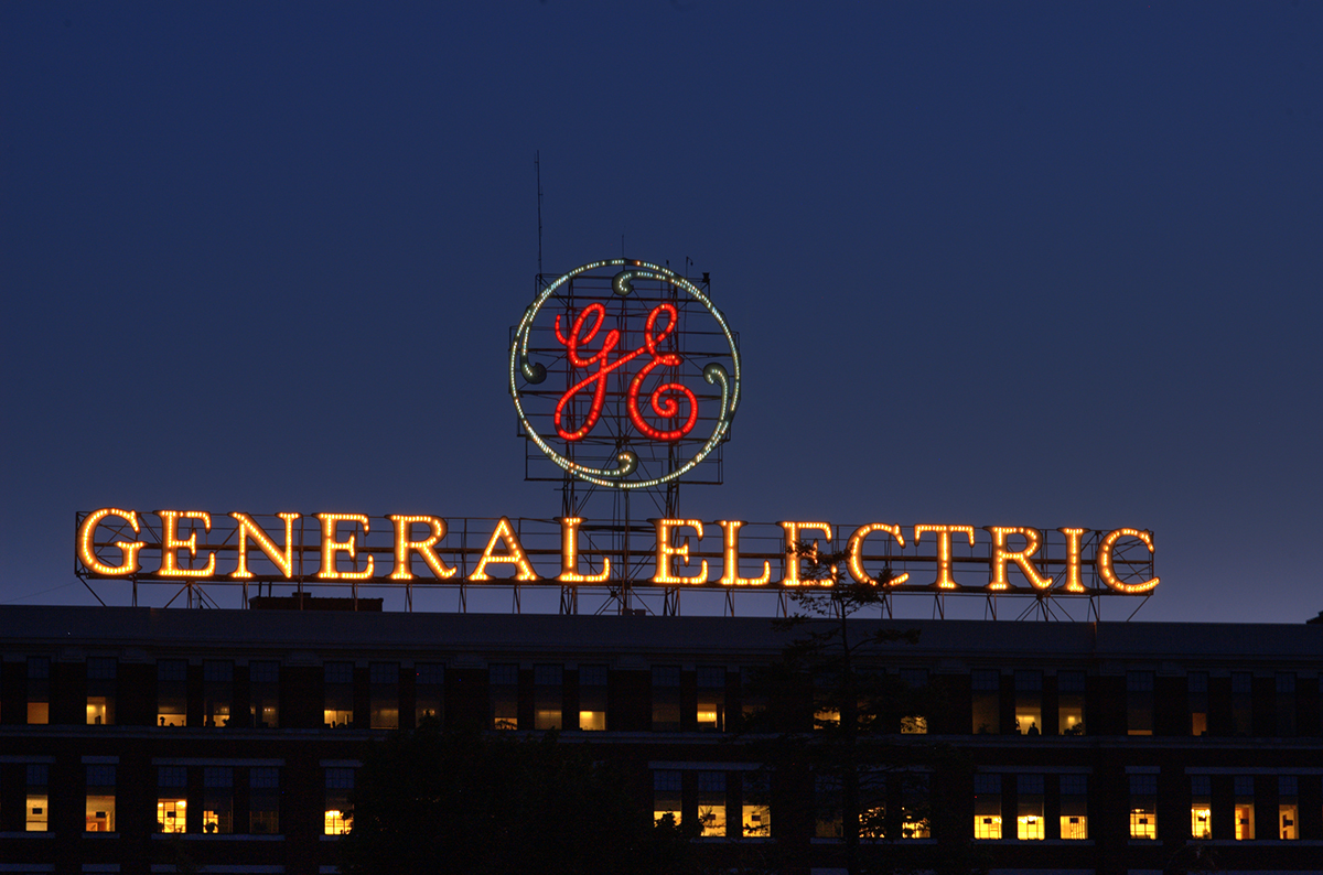 Vì sao cổ phiếu General Electric giúp nhà đầu tư thêm giàu có?
