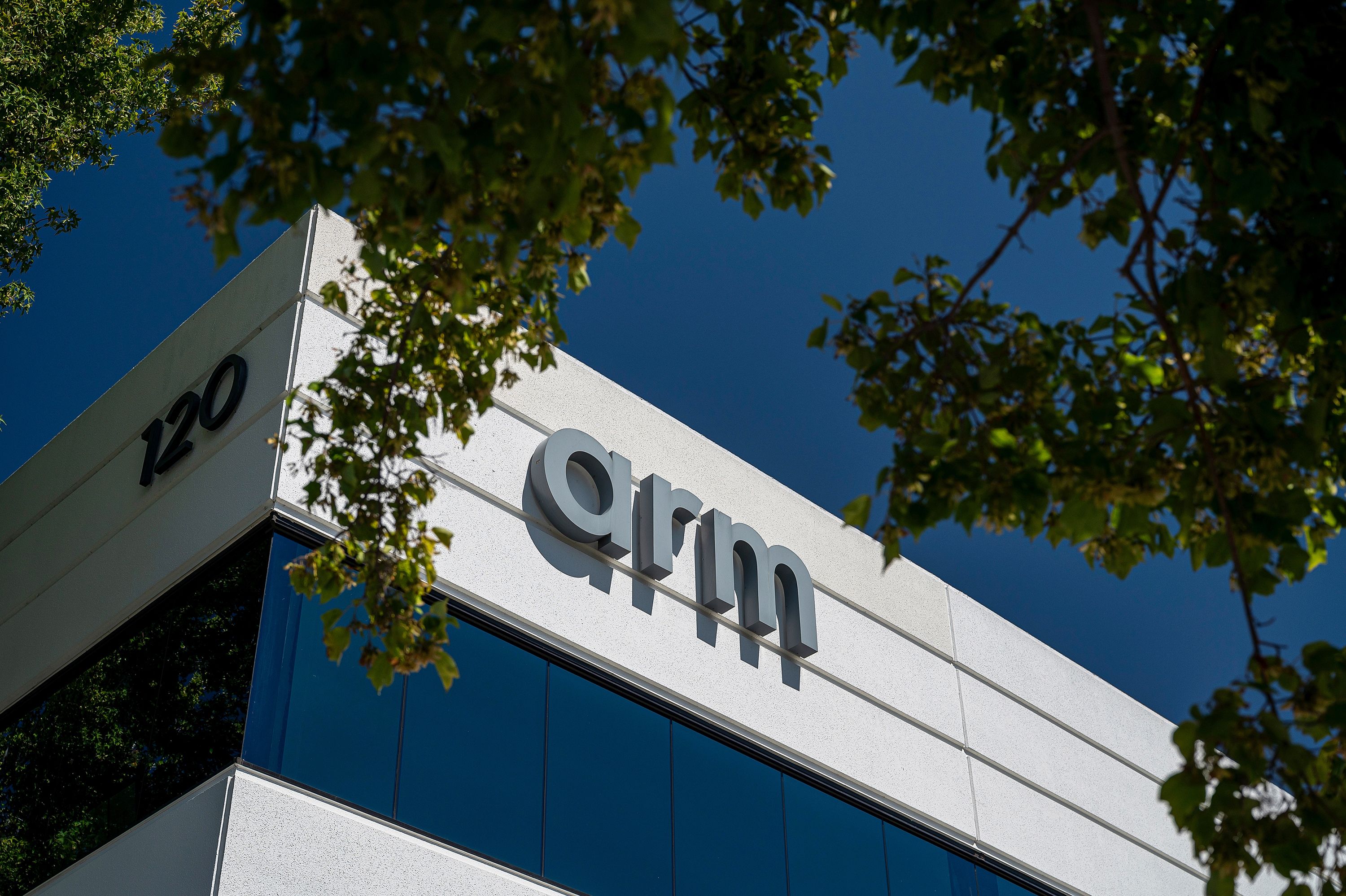 ARM IPO: hấp dẫn với trị giá 50 tỷ USD nhưng cũng có 1 rủi ro