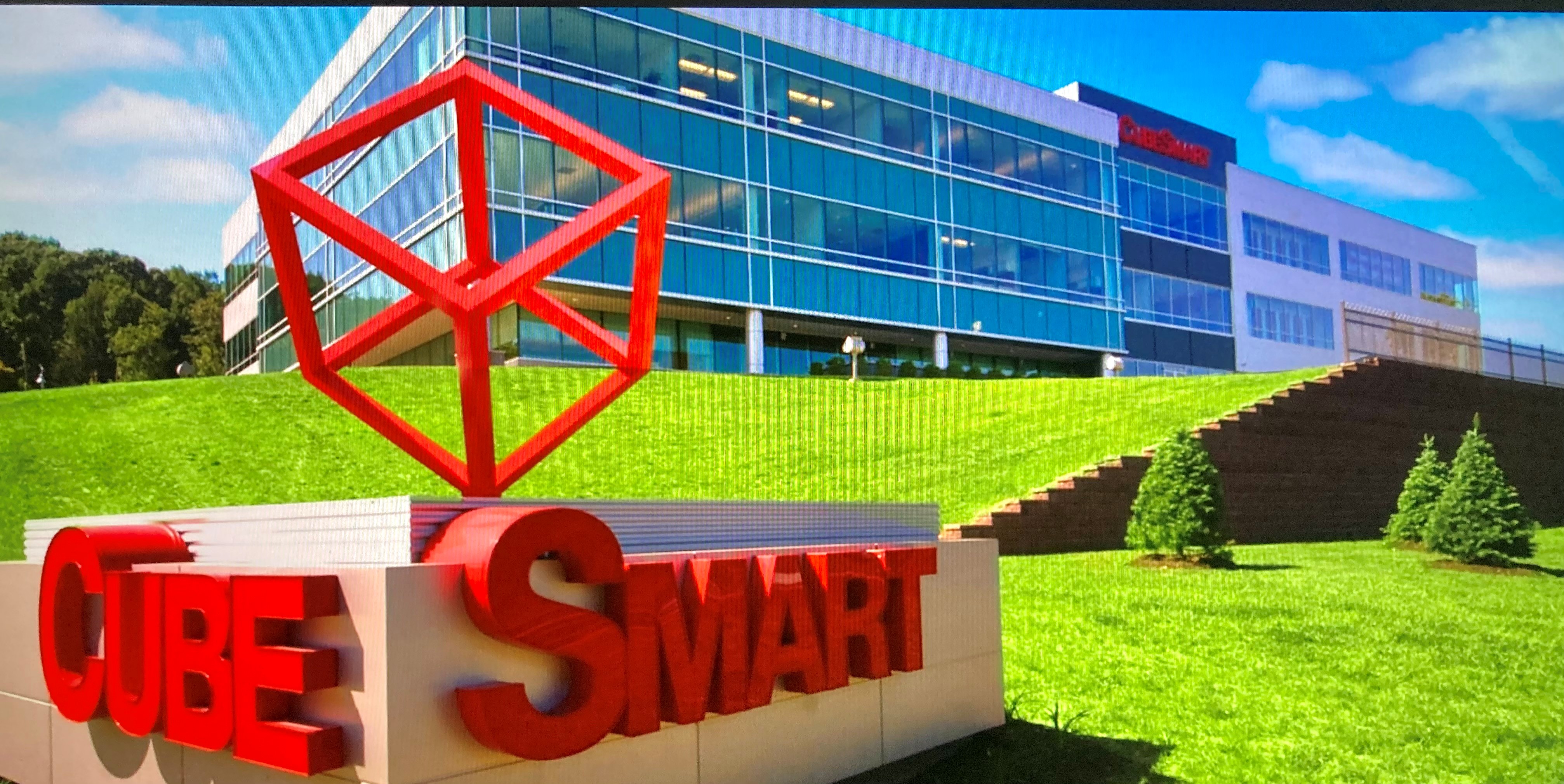Stifel duy trì khuyến nghị mua đối với cổ phiếu CubeSmart (CUBE)