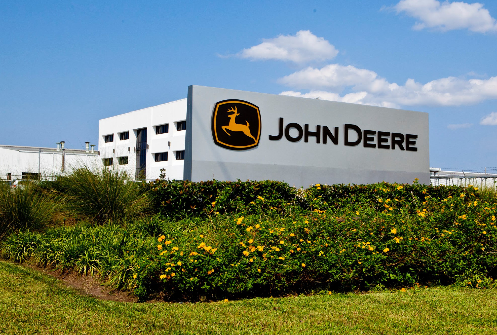 Nhà đầu tư đang sai lầm khi vội bán cổ phiếu Deere