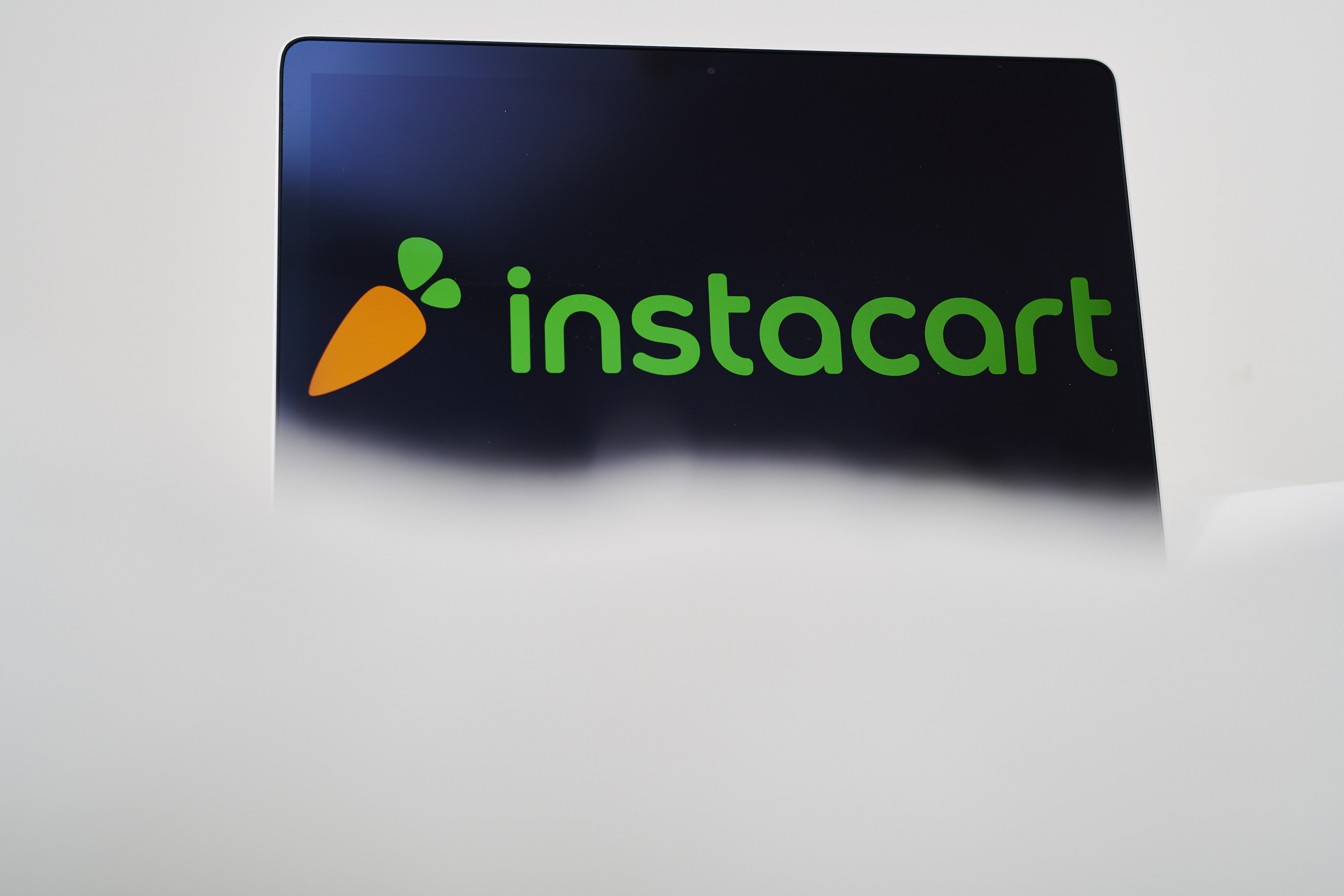 Instacart IPO với giá 30 USD/cổ phiếu, huy động được 660 triệu USD